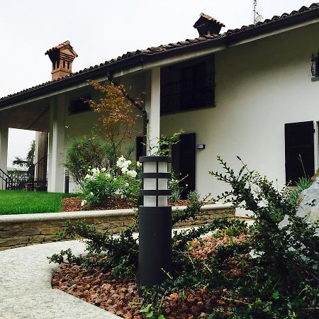 Locanda Rabaya' Barbaresco Buitenkant foto