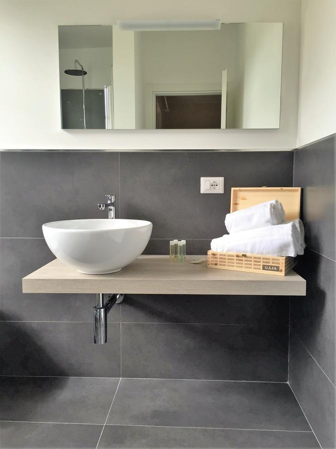 Locanda Rabaya' Barbaresco Buitenkant foto
